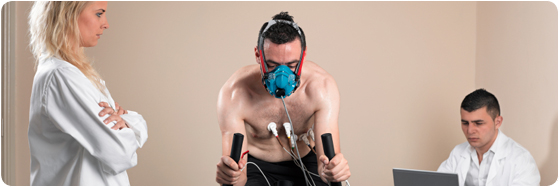 athlète test VO2 max sur ergocycle